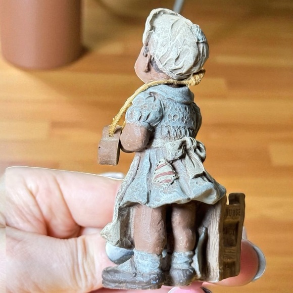 Sarah’s Attic 1998 Nurse Pansey & Patient Kitty Resin Figurine Collectible - Picture 9 of 12